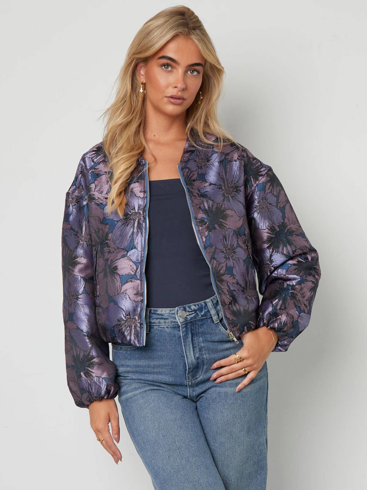 DE NIEUWSTE TRENDS MET LIEFDE VOOR JOU UITGEZOCHT