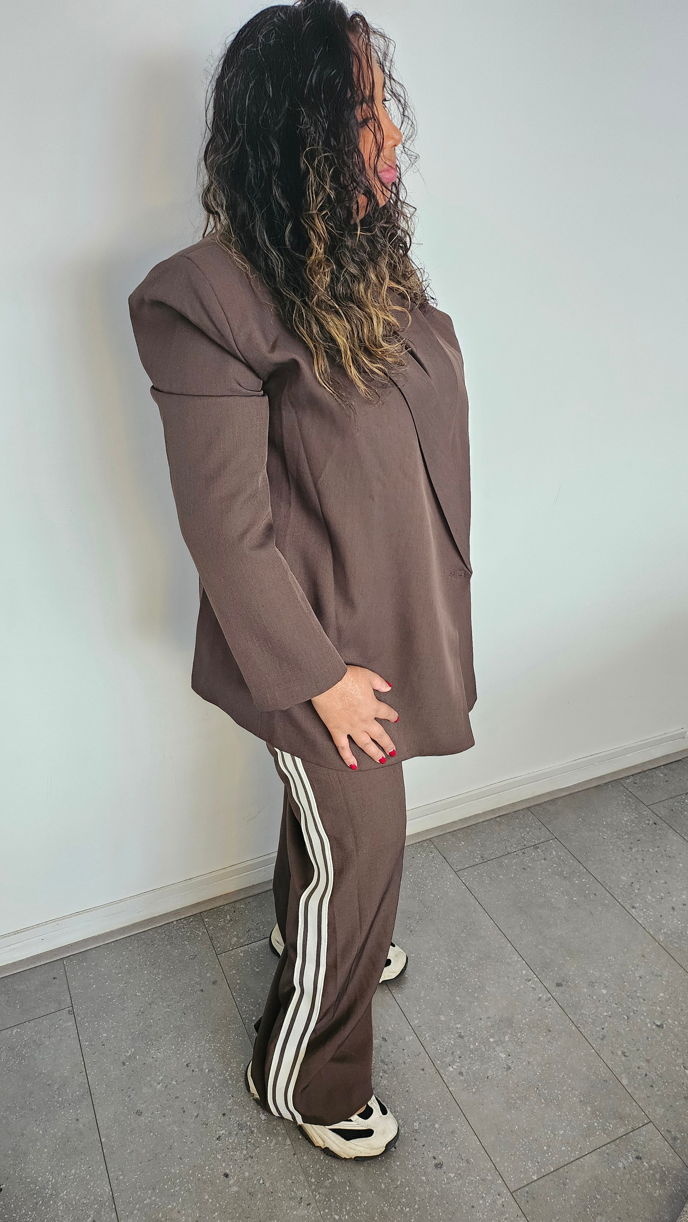 Bruine blazer met knoop in zij