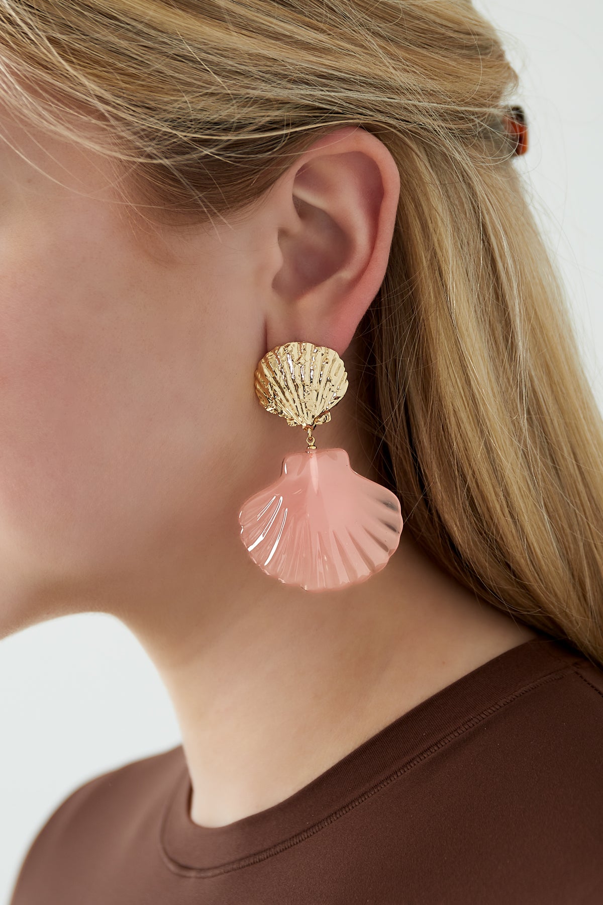Schelp oorbellen roze